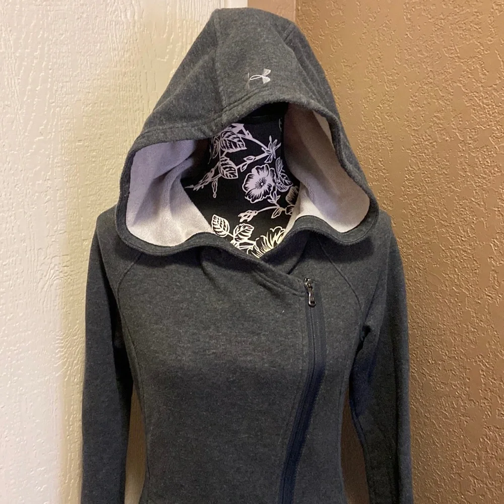 Under Armour jacket - Picture 1 of 9